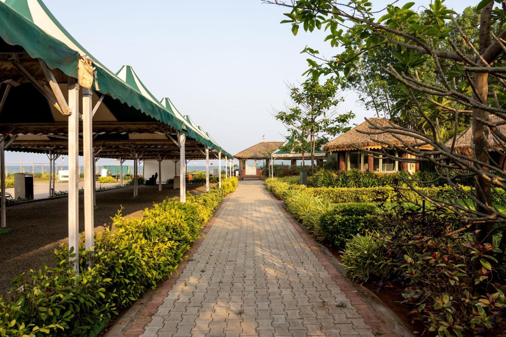 Shore Front Resort Visakhapatnam Bagian luar foto