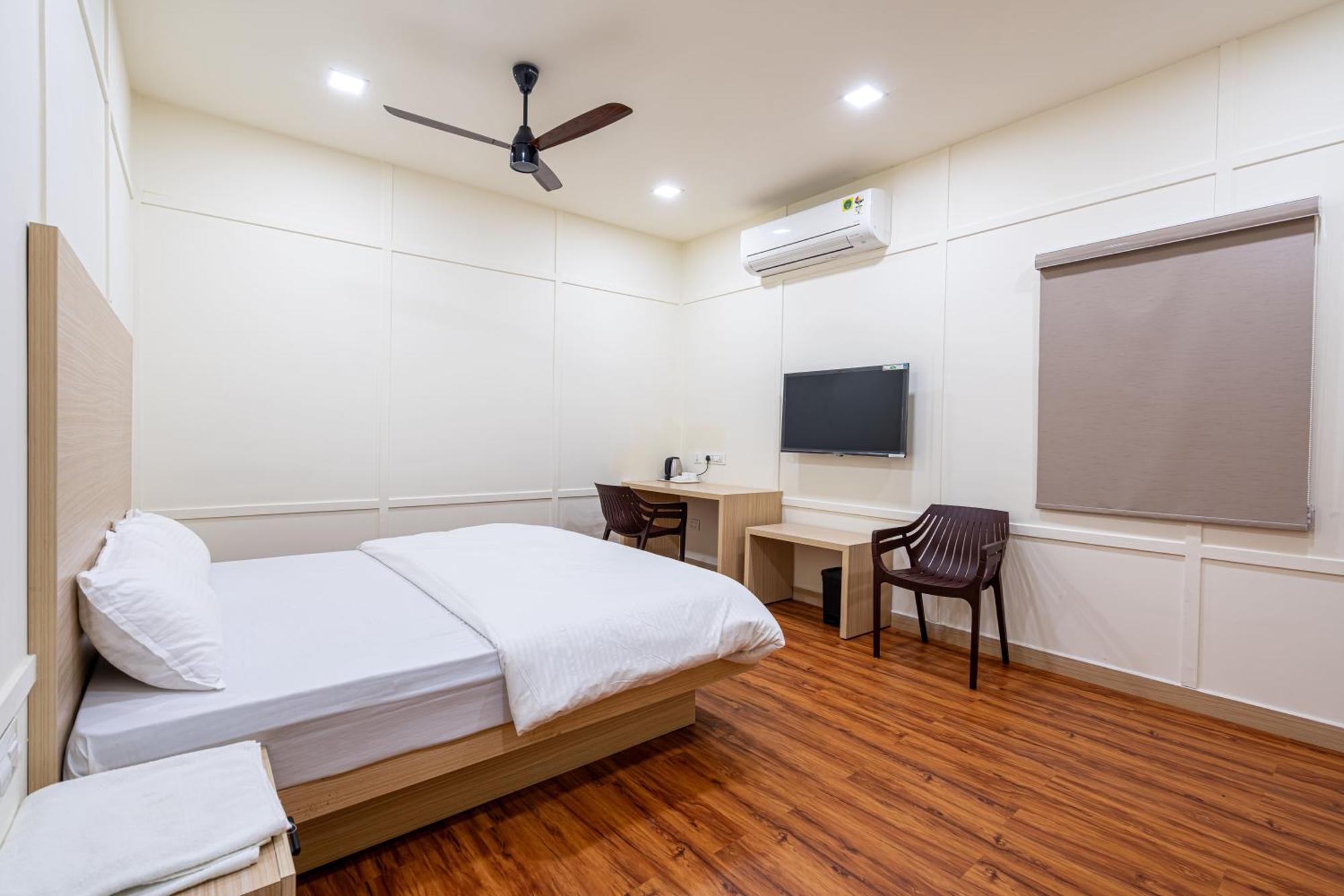Shore Front Resort Visakhapatnam Bagian luar foto